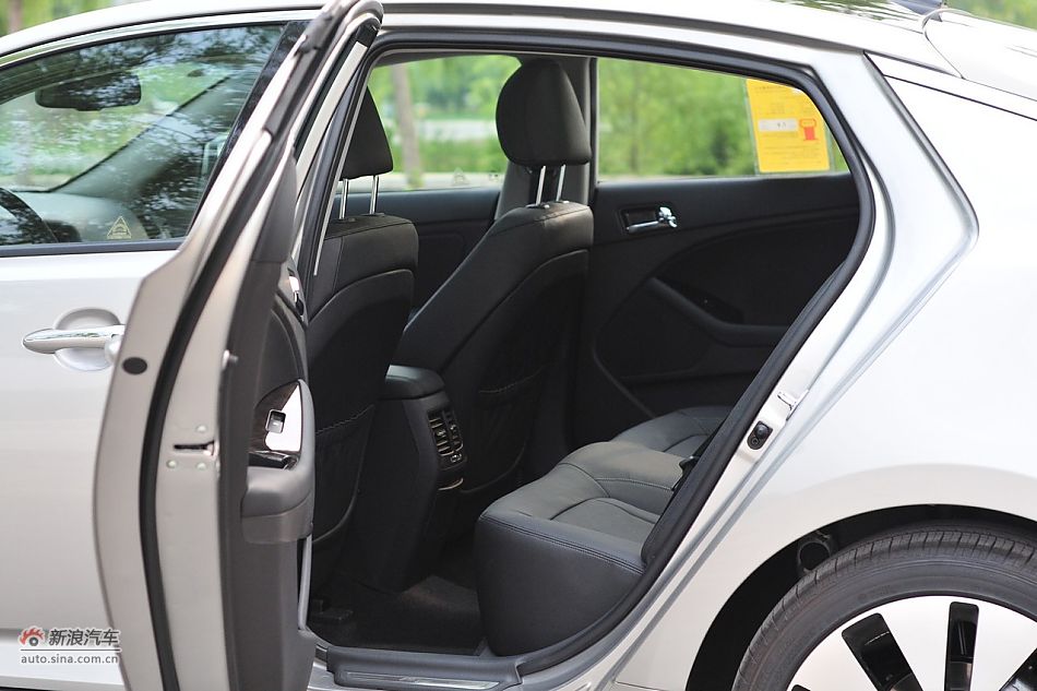 2011款东风悦达起亚K5