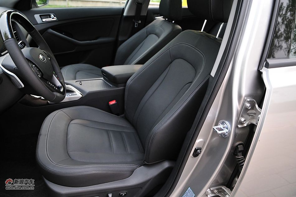 2011款东风悦达起亚K5