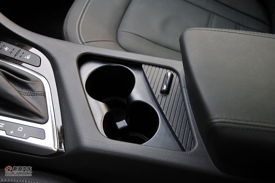 2011款东风悦达起亚K5