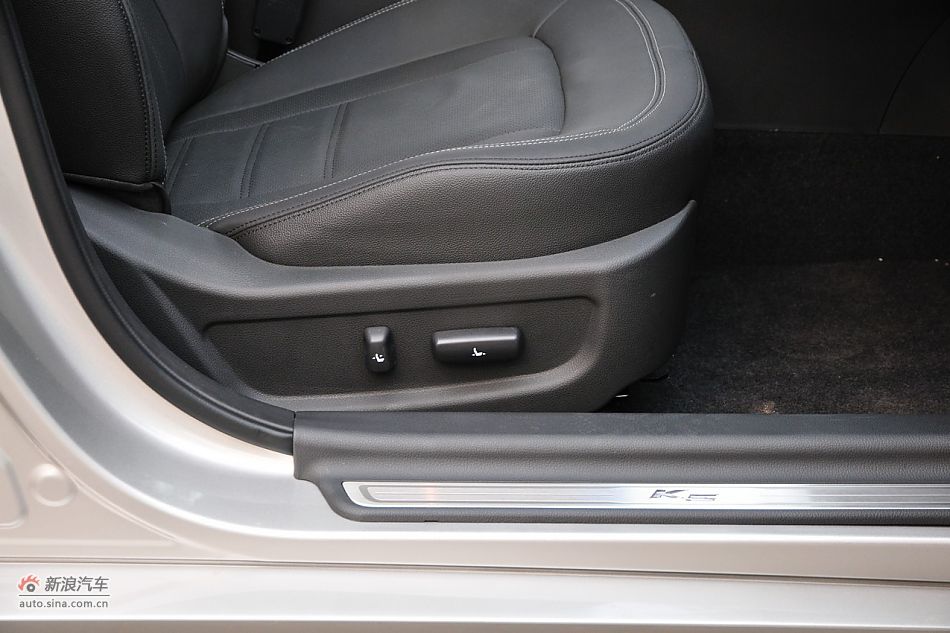 2011款东风悦达起亚K5