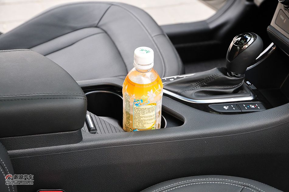 2011款东风悦达起亚K5