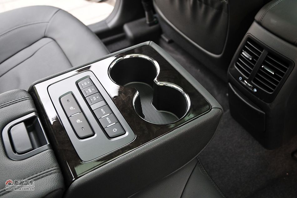 2011款东风悦达起亚K5