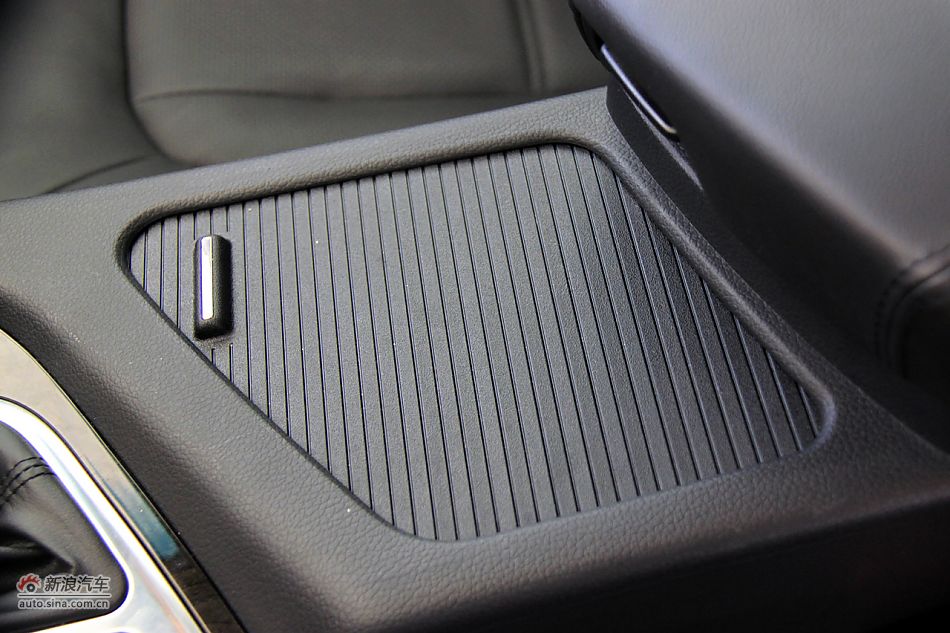 2011款起亚K5高清到店实拍