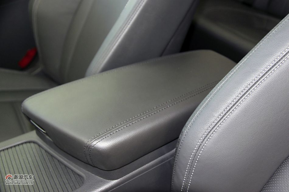 2011款起亚K5高清到店实拍