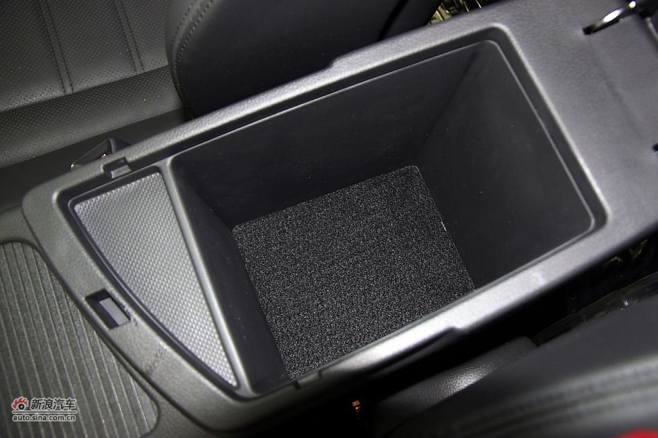 2011款起亚K5高清到店实拍