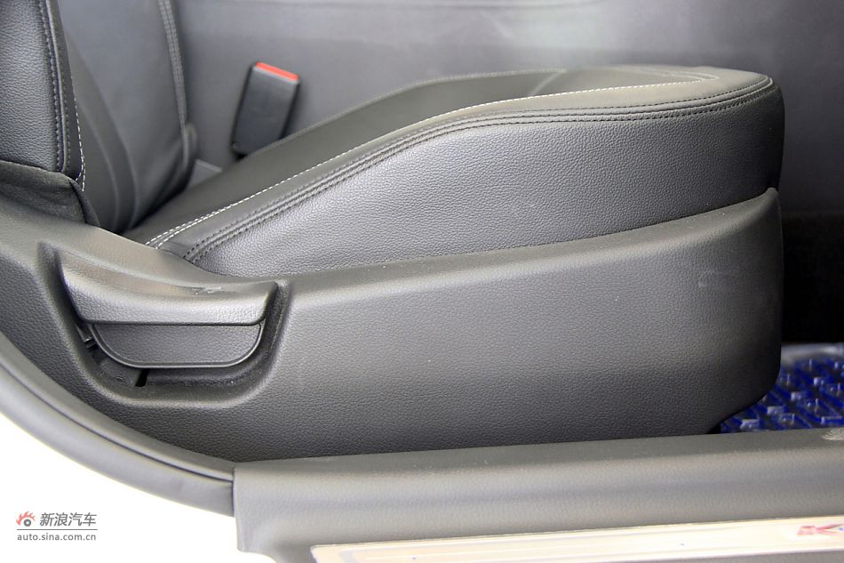 2011款起亚K5高清到店实拍