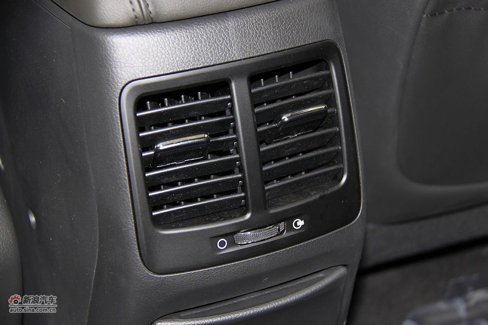 2011款起亚K5高清到店实拍