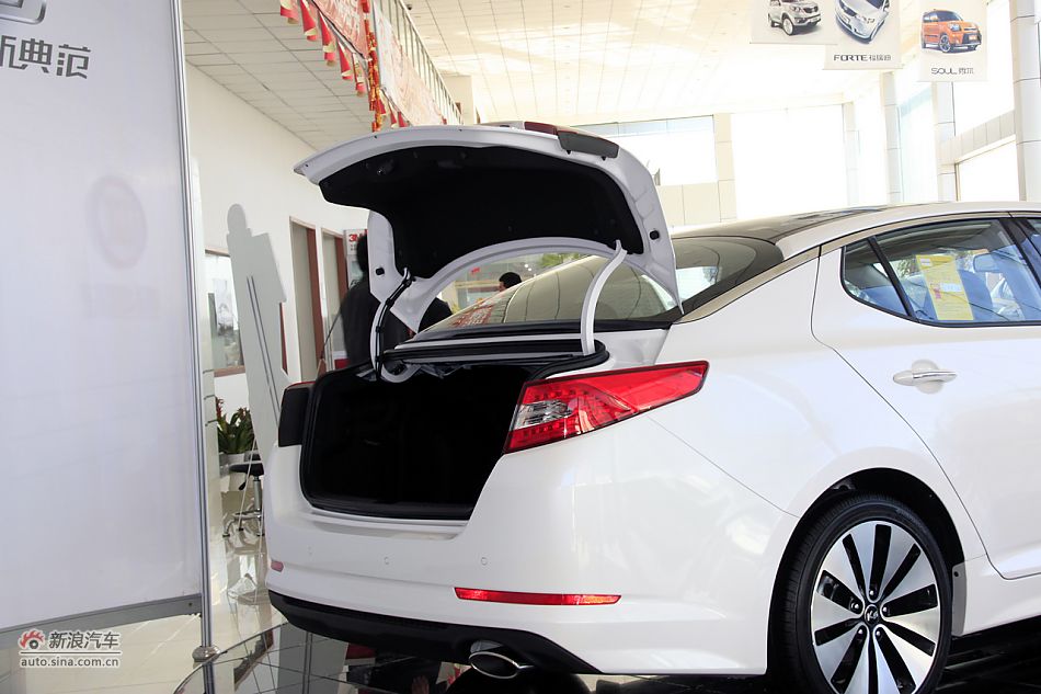 2011款起亚K5高清到店实拍