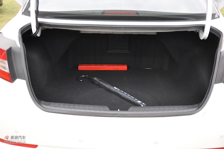 东风悦达起亚K5其他