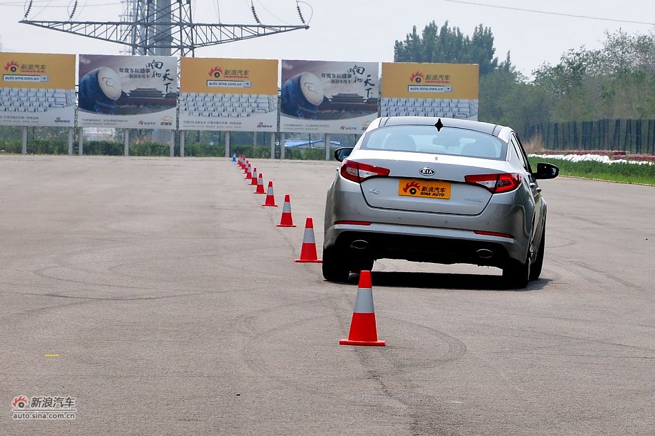 2011款东风悦达起亚K5