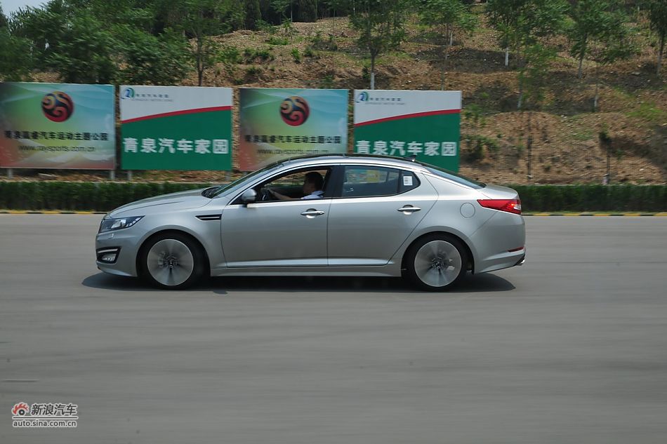 2011款东风悦达起亚K5