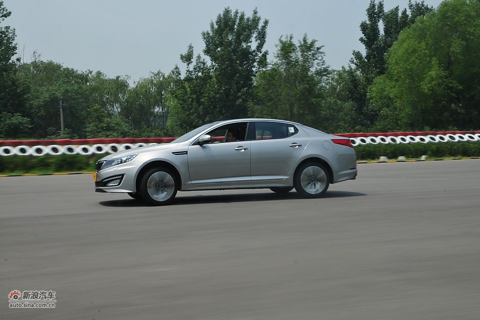 2011款东风悦达起亚K5