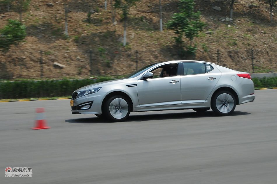 2011款东风悦达起亚K5