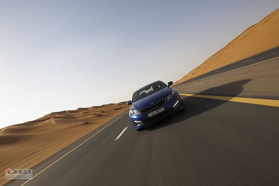 起亚K5试车实拍