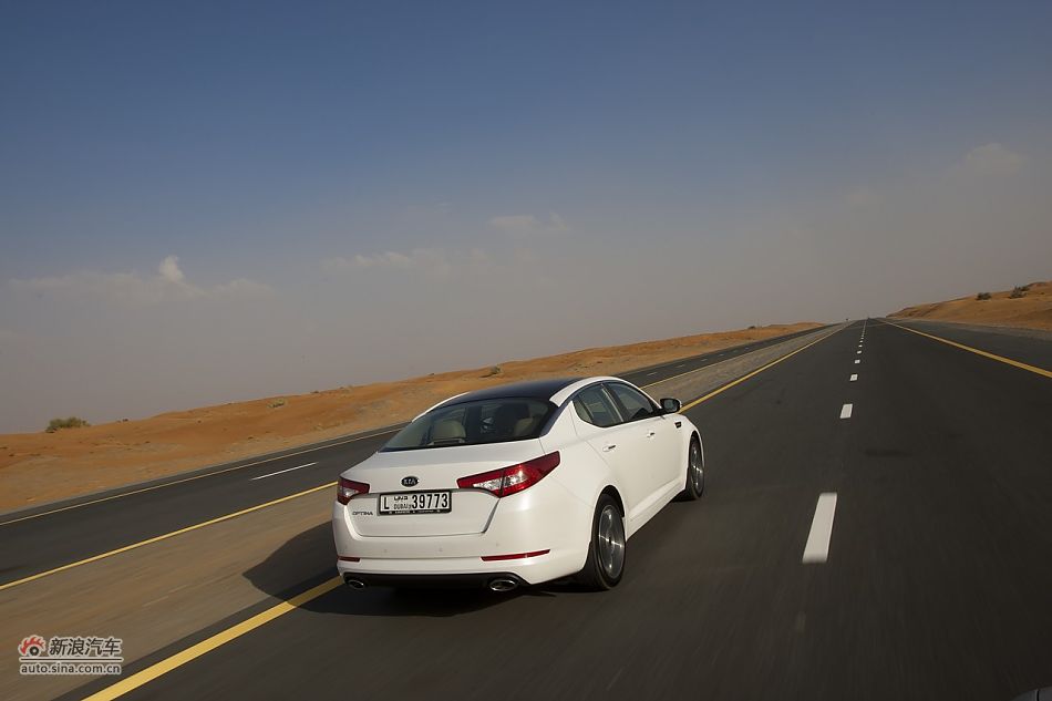 起亚K5试车实拍