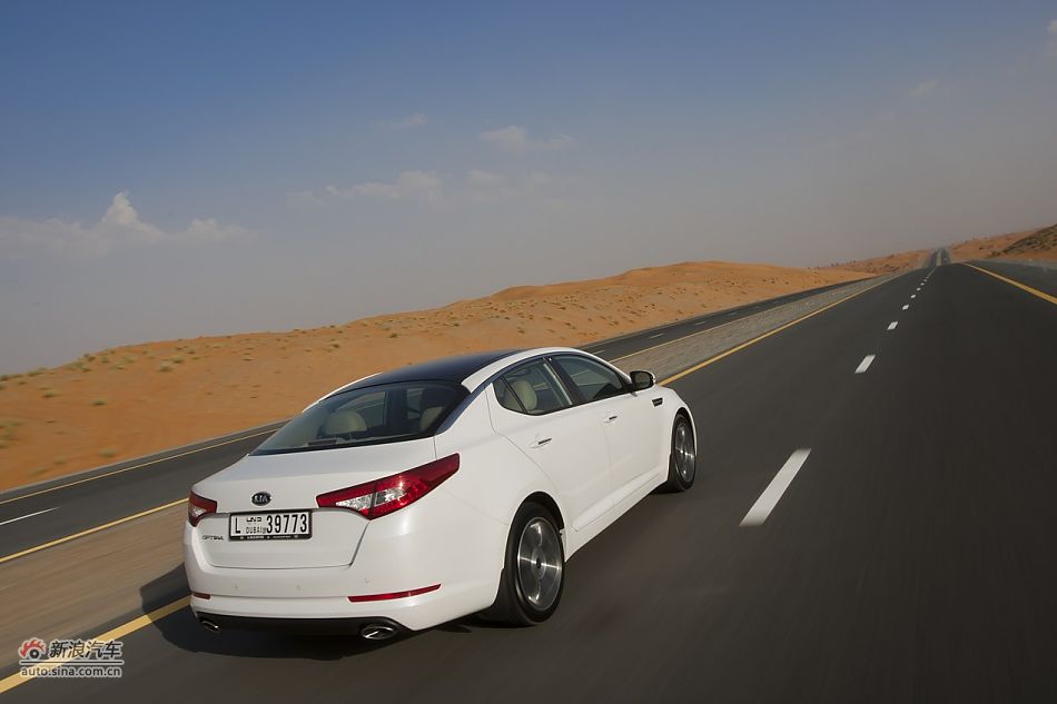 起亚K5试车实拍