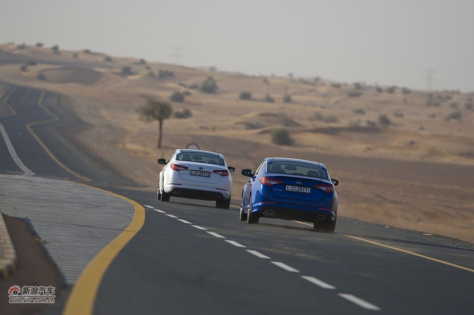 起亚K5试车实拍