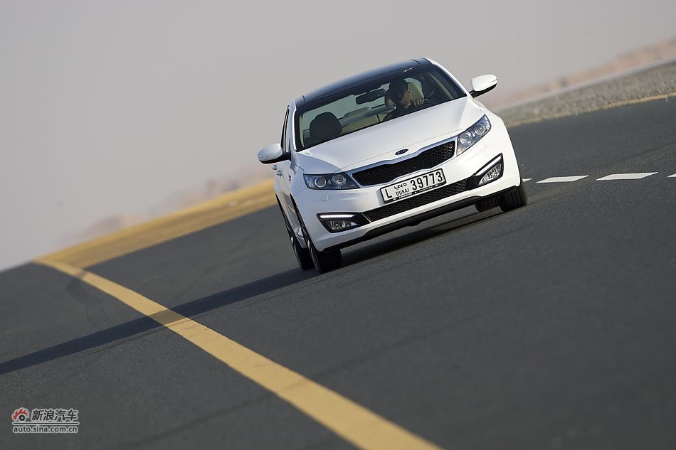 起亚K5试车实拍