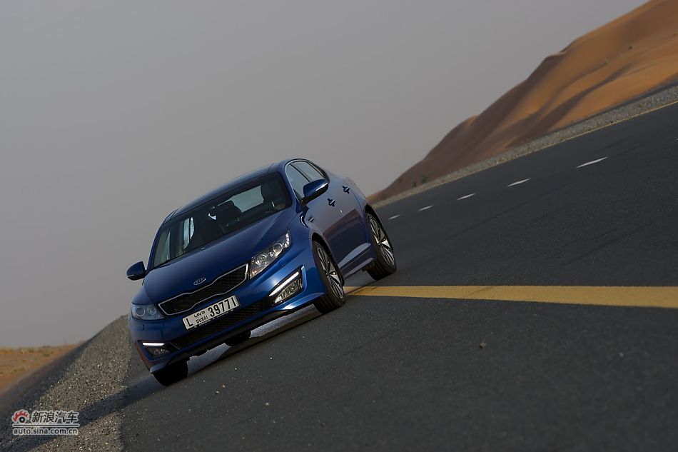 起亚K5试车实拍