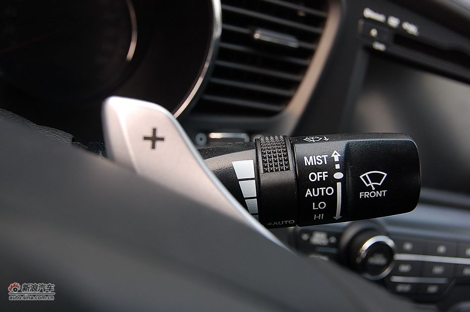 2011款东风悦达起亚K5