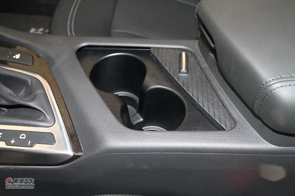 2011款东风悦达起亚K5