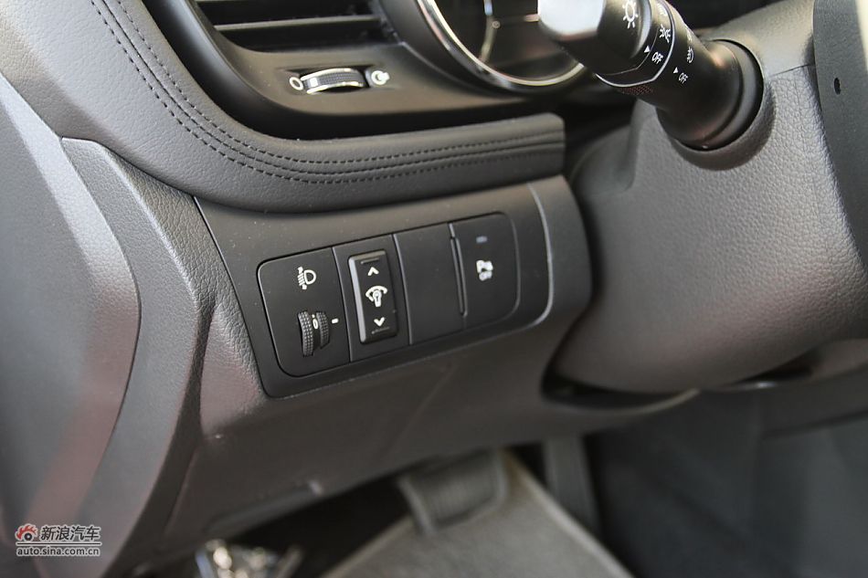 2011款东风悦达起亚K5