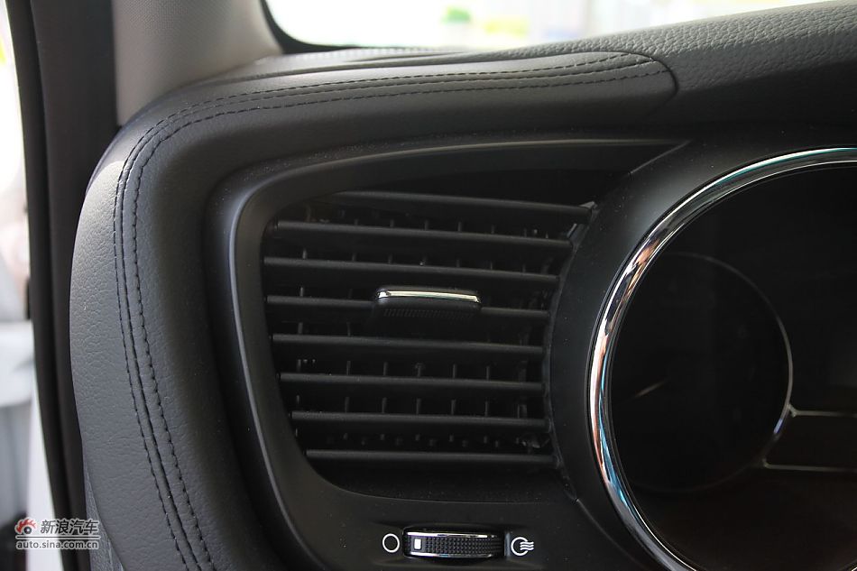 2011款东风悦达起亚K5