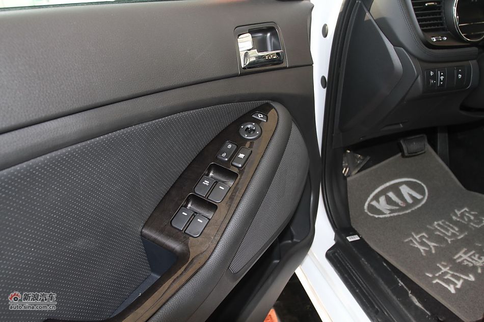 2011款东风悦达起亚K5