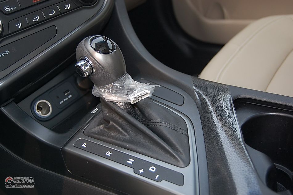 2011款东风悦达起亚K5