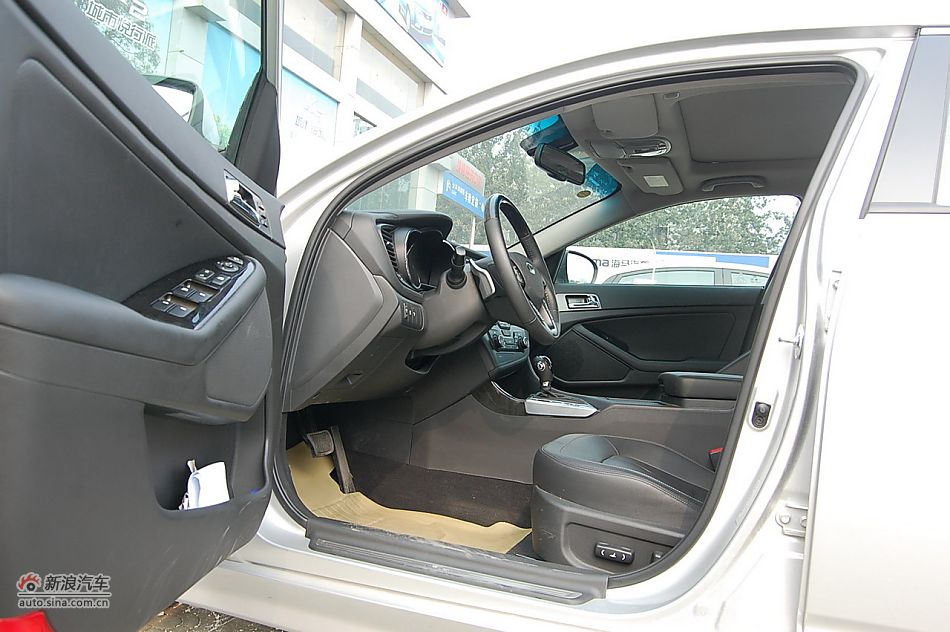 2011款东风悦达起亚K5