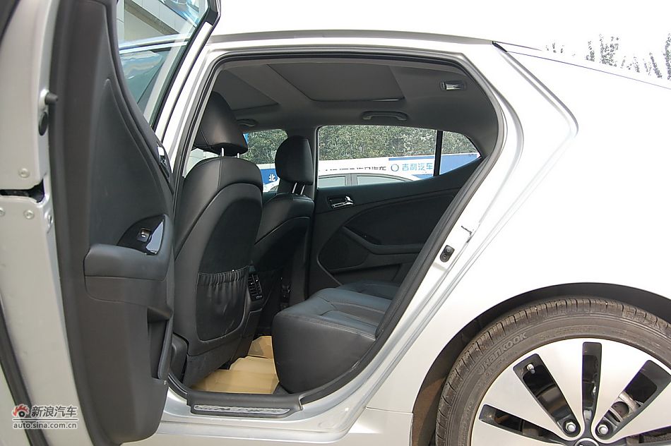 2011款东风悦达起亚K5