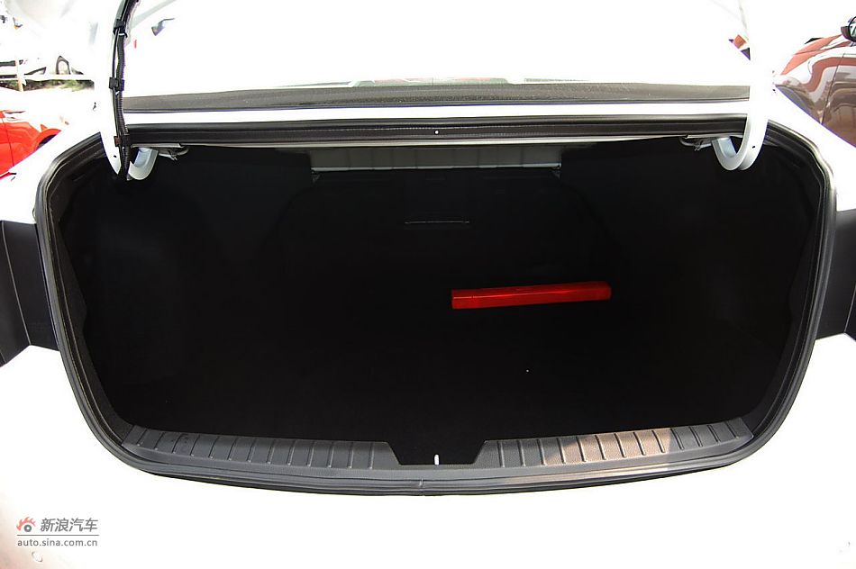 2011款东风悦达起亚K5