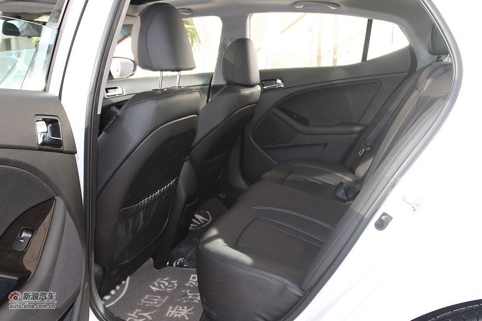 2011款东风悦达起亚K5