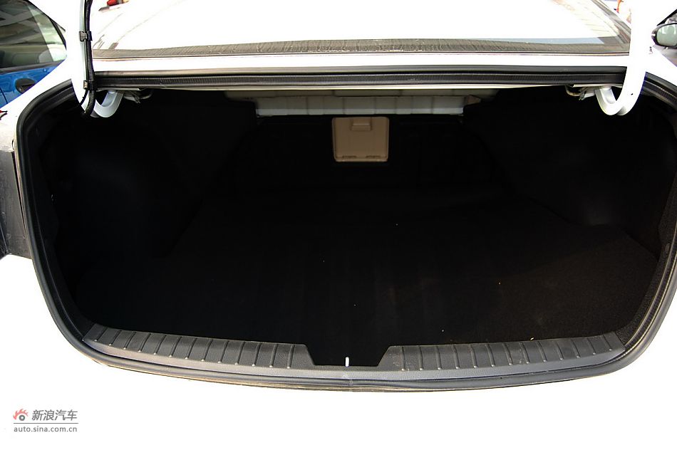 2011款东风悦达起亚K5