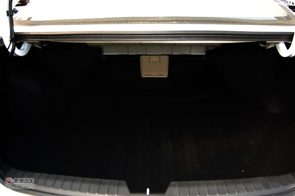 2011款东风悦达起亚K5