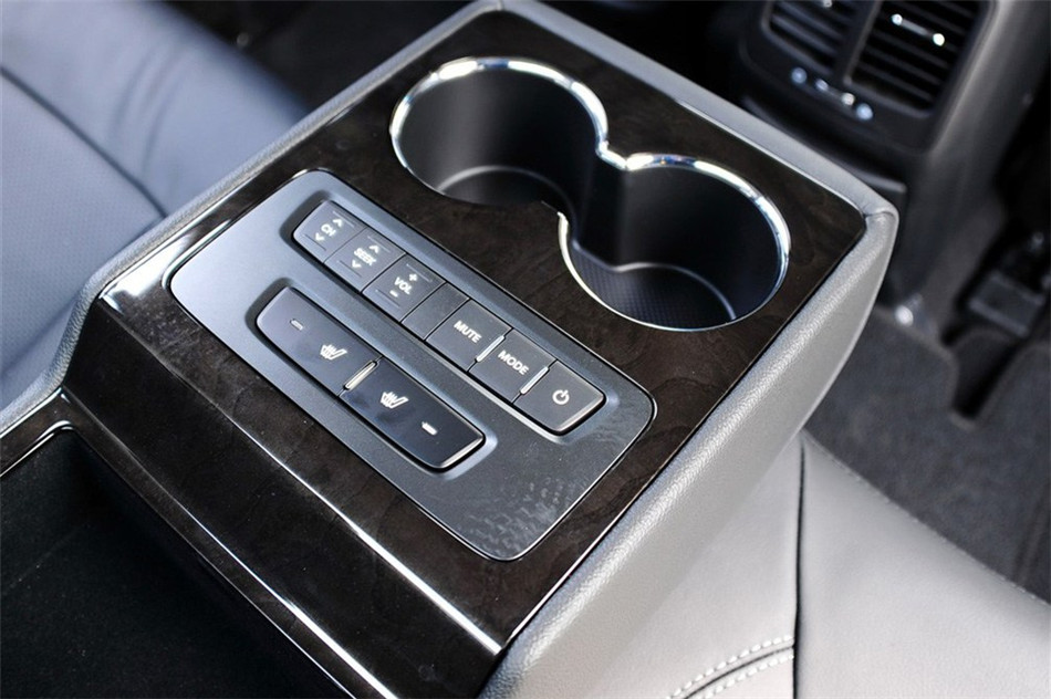 起亚K5 2012款 2.0L AT Premium 空间