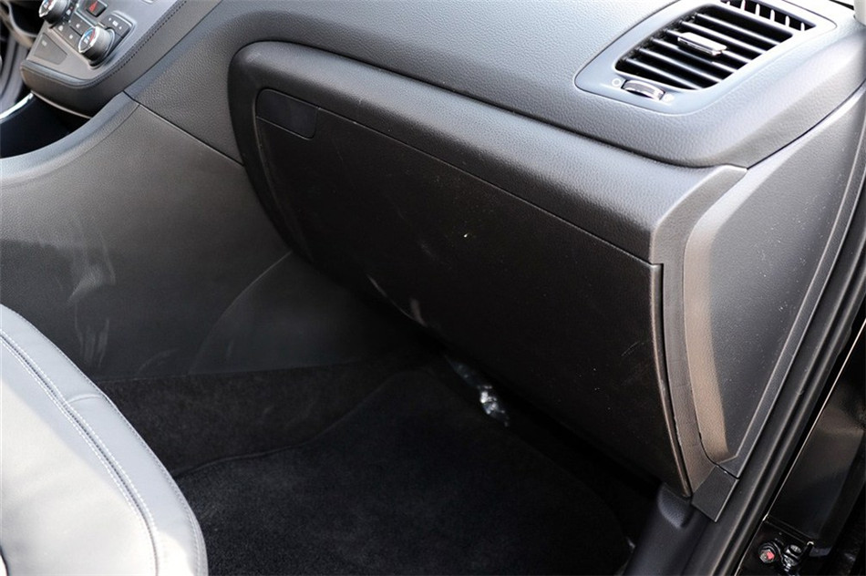 起亚K5 2012款 2.0L AT Premium 内饰