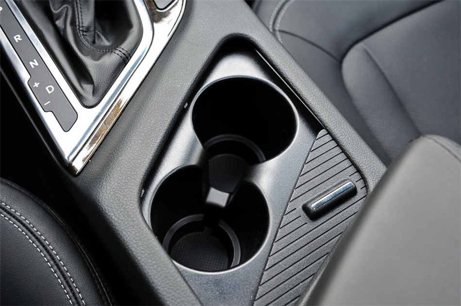 起亚K5 2012款 2.0L AT Premium 内饰