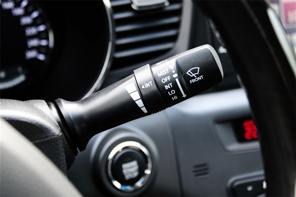 K5 2012 2.0L AT Premium 