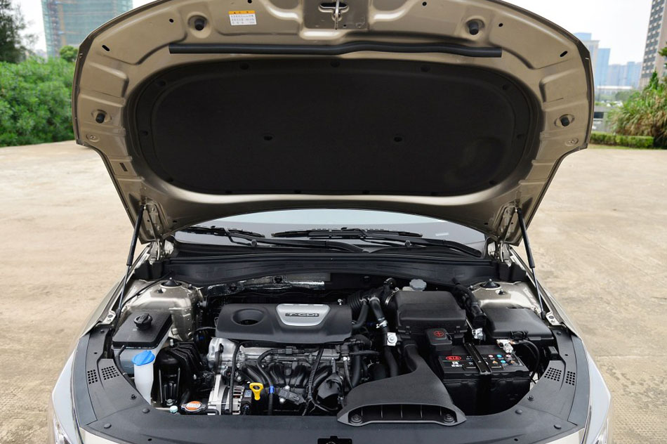 2016款 1.6T 自动PREMIUM 引擎底盘