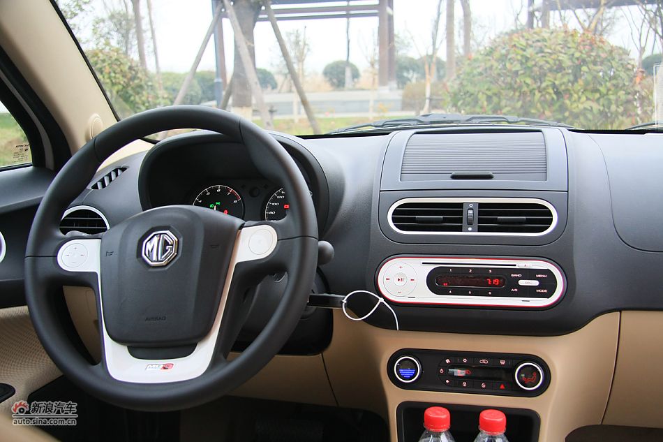 MG3内饰图片