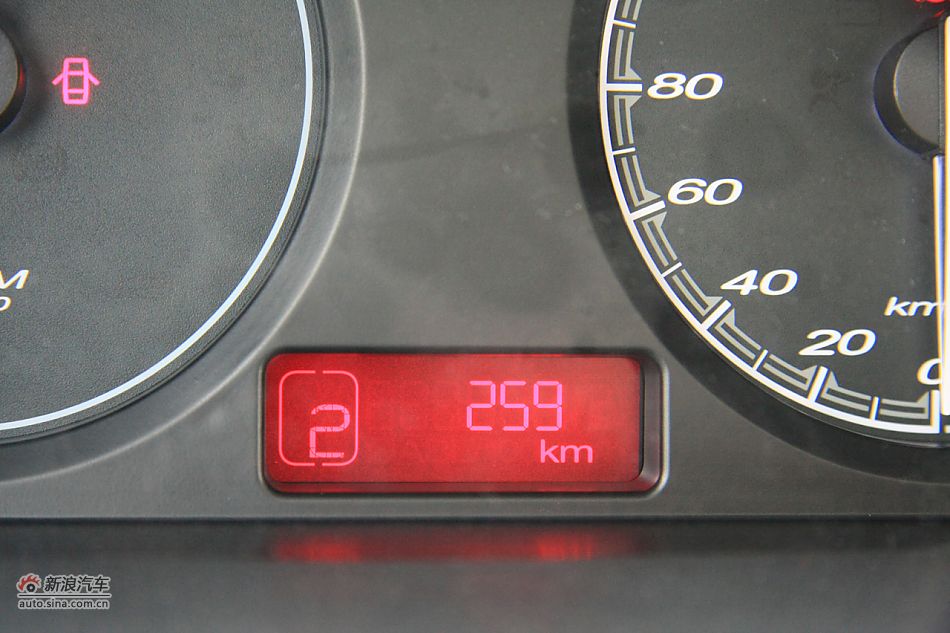 MG3内饰功能图片