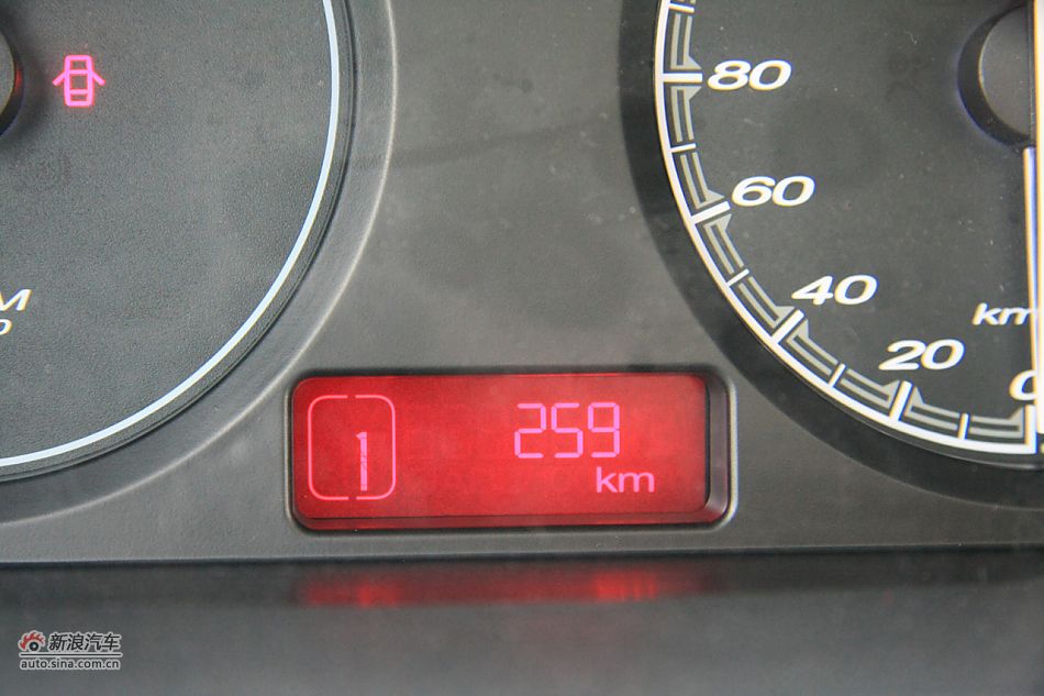 MG3内饰功能图片