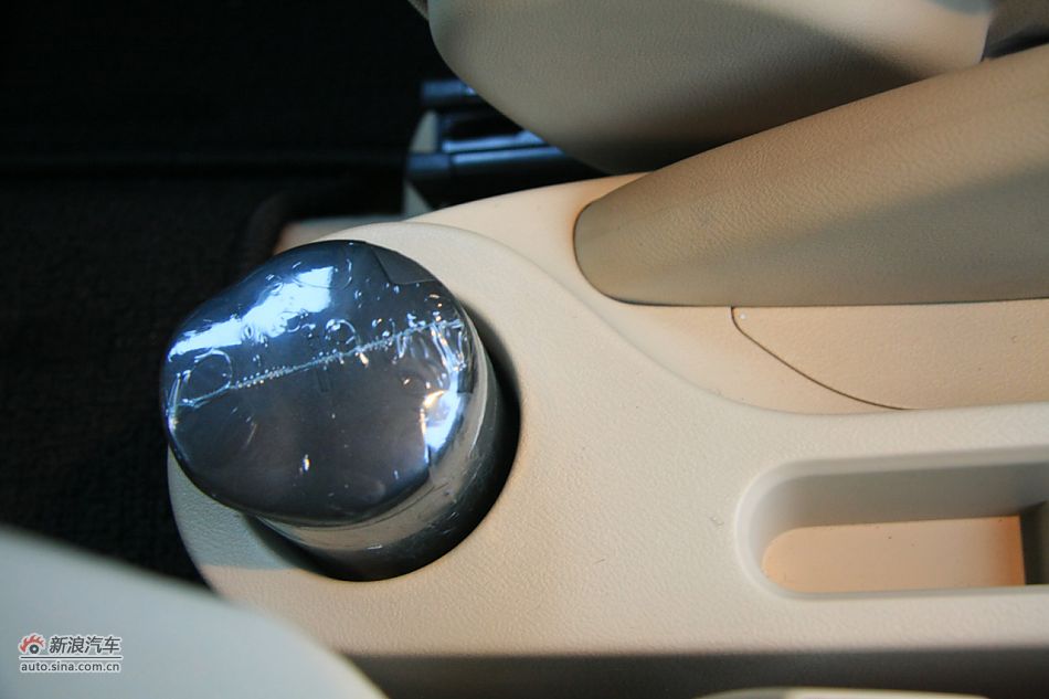 MG3座椅空间图片