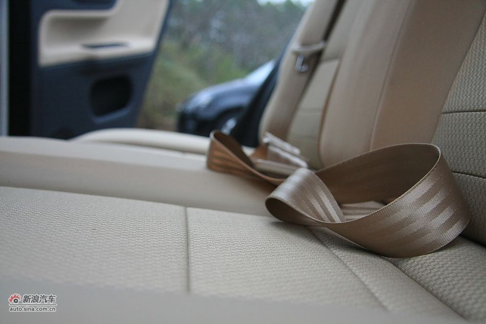 MG3座椅空间图片