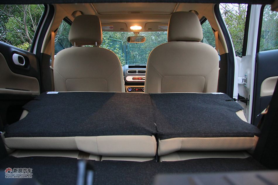 MG3座椅空间图片