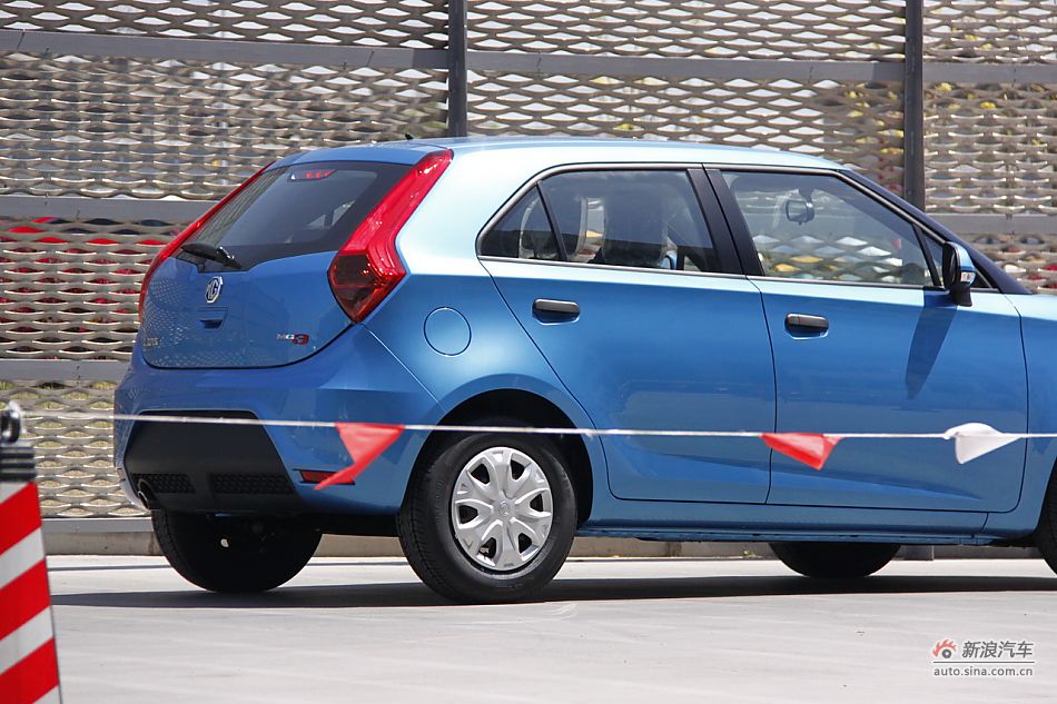2011款MG3