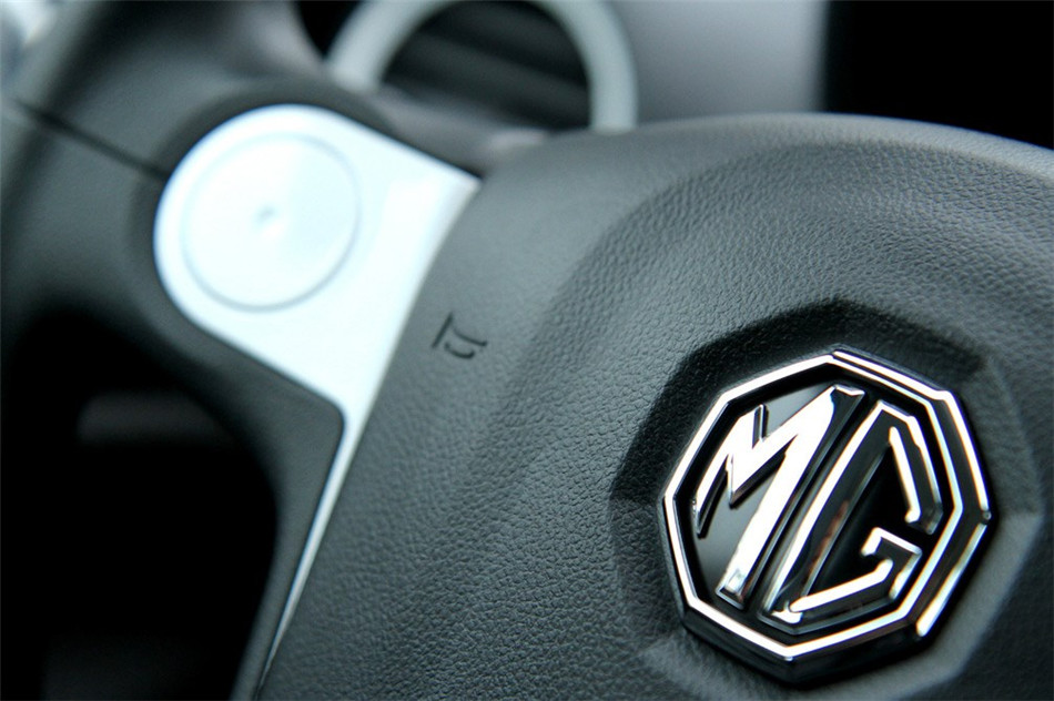 MG3 2013款 1.3L AT 舒适版 内饰