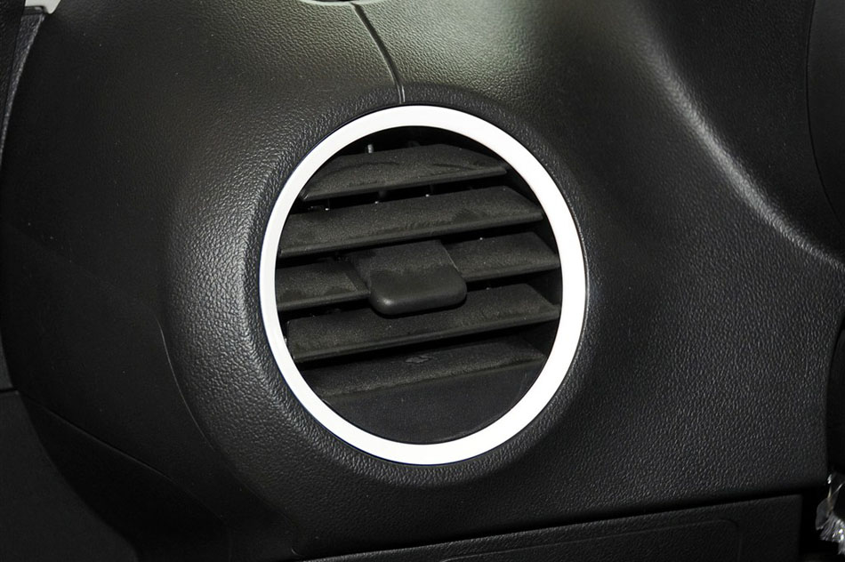 2013款 1.5L 手动超值版 内饰