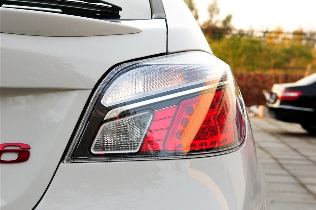 掀背 2013款 1.8T MT GT超值版 细节